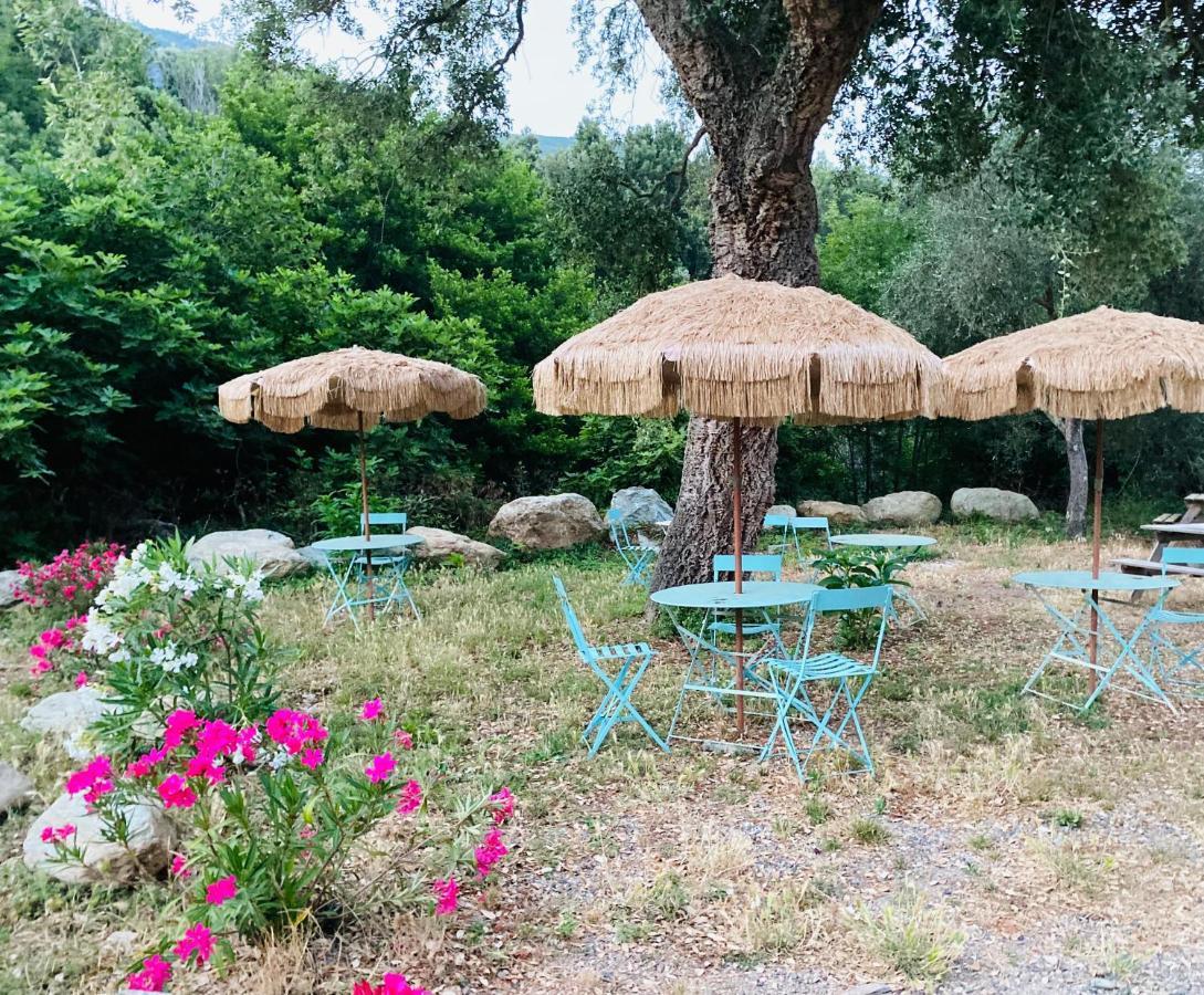 Gite U Licetu A La Campagne Oreta Esterno foto