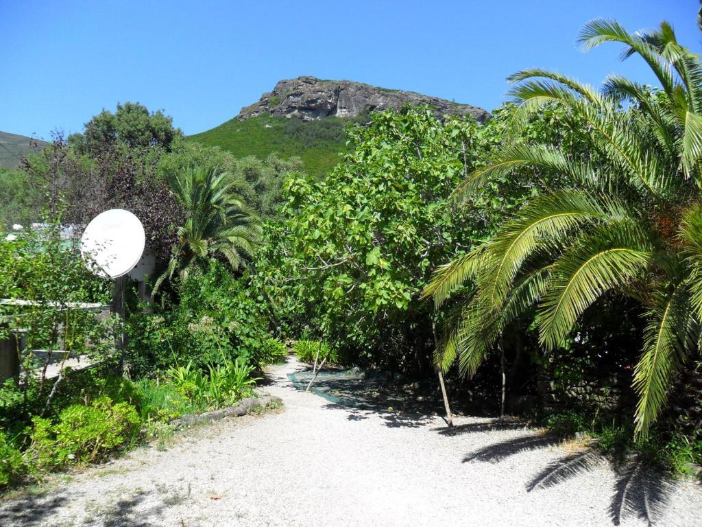 Gite U Licetu A La Campagne Oreta Esterno foto