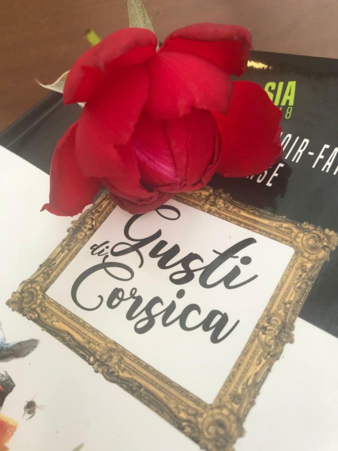 Gite U Licetu A La Campagne Oreta Esterno foto