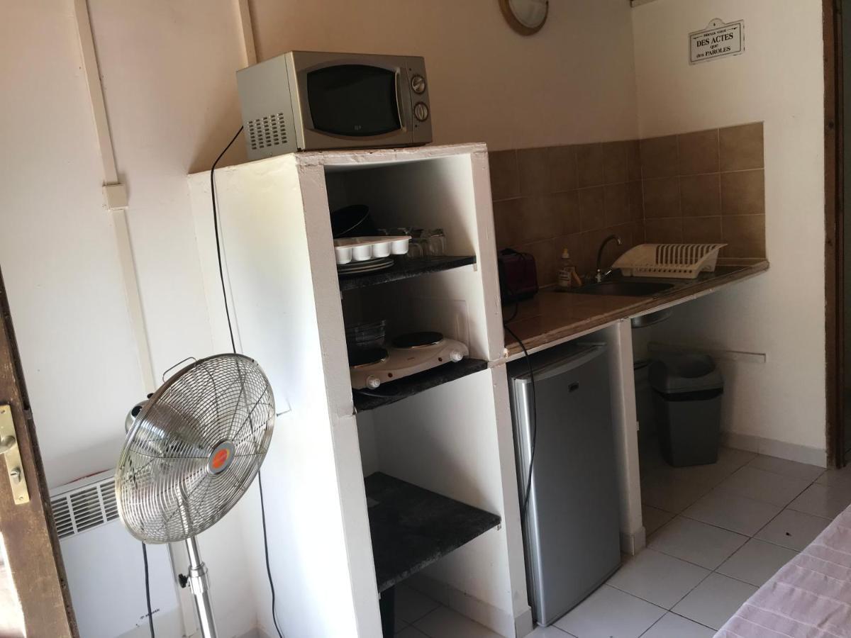 Gite U Licetu A La Campagne Oreta Esterno foto